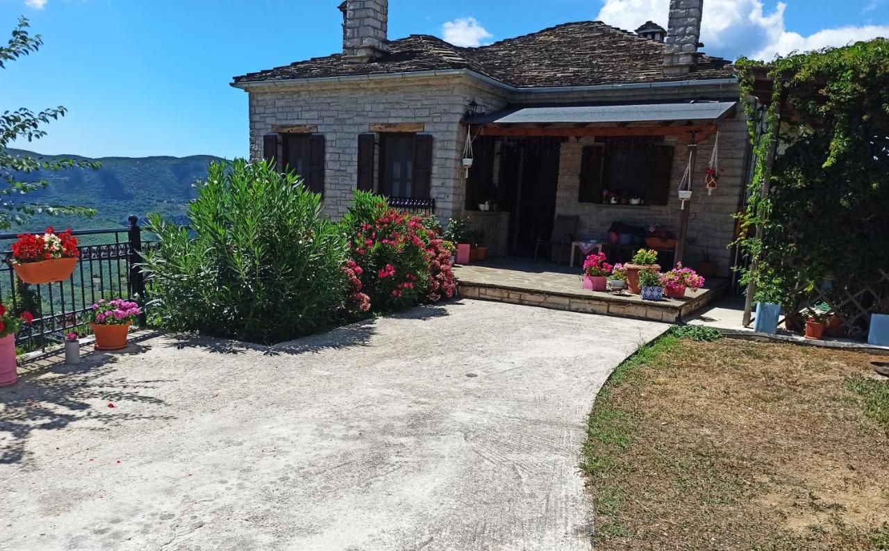 Hotel Foris House Vikos Esterno foto