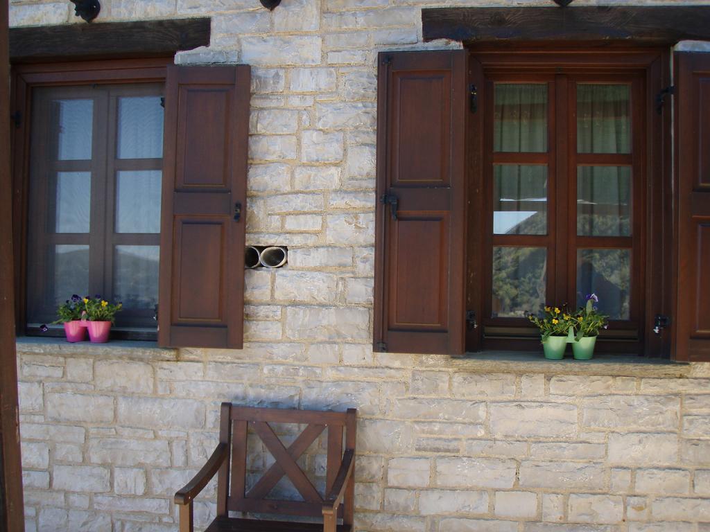 Hotel Foris House Vikos Esterno foto